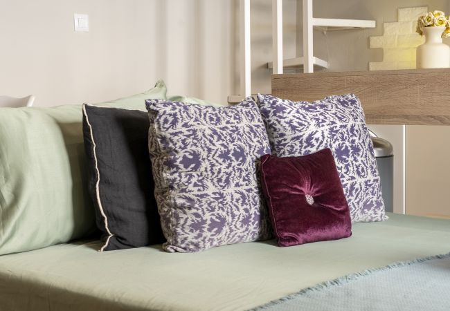 Apartamento em Madrid - Dúplex con encanto en Chamberí : Comodidad y diseño en dos niveles  Apartamento em Madrid - Dúplex con encanto en Chamberí : Comodidad y diseño en dos niveles