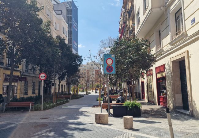 Apartamento em Madrid - Dúplex con encanto en Chamberí : Comodidad y diseño en dos niveles  Apartamento em Madrid - Dúplex con encanto en Chamberí : Comodidad y diseño en dos niveles