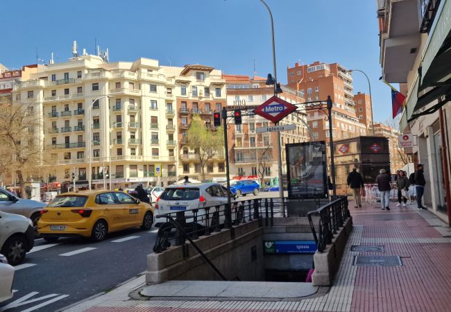 Apartamento em Madrid - Dúplex con encanto en Chamberí : Comodidad y diseño en dos niveles  Apartamento em Madrid - Dúplex con encanto en Chamberí : Comodidad y diseño en dos niveles