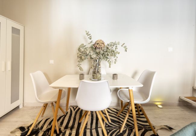 Apartamento em Madrid - Dúplex con encanto en Chamberí : Comodidad y diseño en dos niveles  Apartamento em Madrid - Dúplex con encanto en Chamberí : Comodidad y diseño en dos niveles