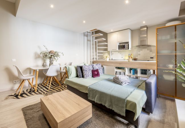 Apartamento em Madrid - Dúplex con encanto en Chamberí : Comodidad y diseño en dos niveles  Apartamento em Madrid - Dúplex con encanto en Chamberí : Comodidad y diseño en dos niveles