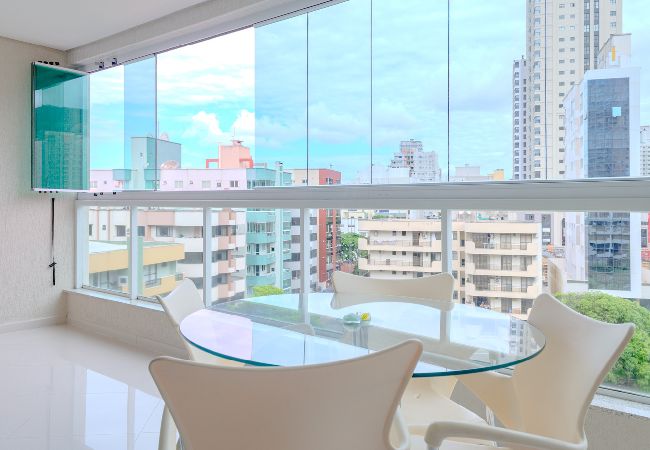 Apartamento em Itapema - Apto com Wi-Fi a poucos passos da Praia Central