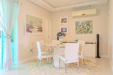 Apartamento em Itapema - Apto com Wi-Fi a poucos passos da Praia Central