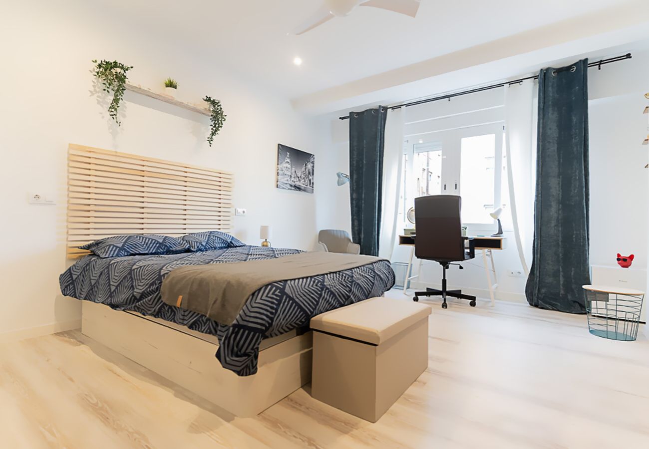 Quarto em Madrid - Madrid: habitación con confort, comodidad y áreas compartidas  Chamartín – Temporal  Quarto em Madrid - Madrid: habitación con confort, comodidad y áreas compartidas  Chamartín – Temporal
