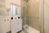 Quarto em Madrid - Los Ángeles: habitación con comodidad y zonas compartidas Gran Vía-Madrid. Temporal Quarto em Madrid - Los Ángeles: habitación con comodidad y zonas compartidas Gran Vía-Madrid. Temporal