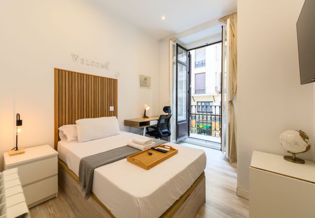  em Madrid - Ámsterdam: habitación con comodidad y zonas compartidas Gran Vía-Madrid