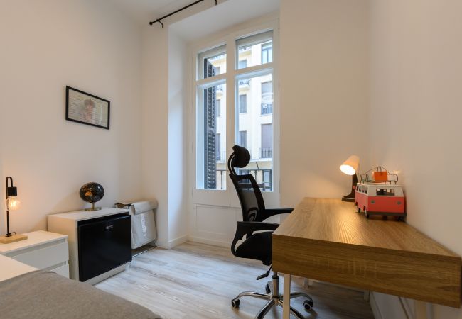 Quarto em Madrid - Barcelona:  habitación con comodidad y zonas compartidas Gran Vía-Madrid. Temporal Quarto em Madrid - Barcelona:  habitación con comodidad y zonas compartidas Gran Vía-Madrid. Temporal