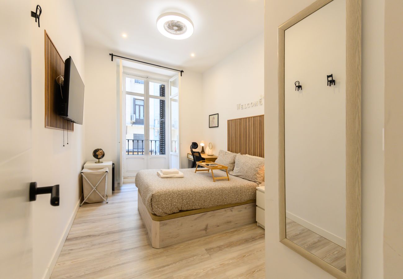 Quarto em Madrid - Washington:  habitación con comodidad y zonas compartidas Gran Vía-Madrid.Temporal Quarto em Madrid - Washington:  habitación con comodidad y zonas compartidas Gran Vía-Madrid.Temporal