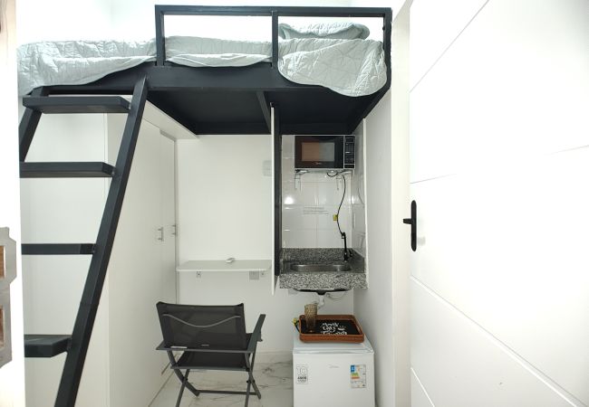  em Rio de Janeiro - Hum302D|studio 10 m² no Leblon a 5 min da praia 