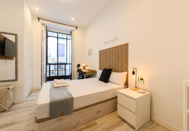 Quarto em Madrid - Zurich: habitación con comodidad y zonas compartidas Gran Vía-Madrid.Temporal Quarto em Madrid - Zurich: habitación con comodidad y zonas compartidas Gran Vía-Madrid.Temporal