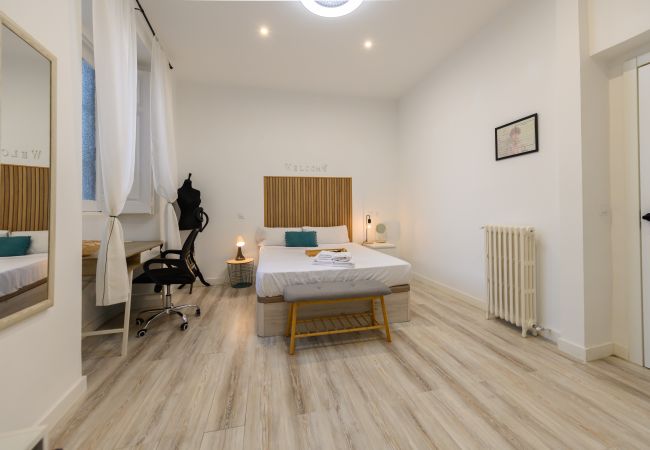 Quarto em Madrid - Madrid: habitación con comodidad y zonas compartidas- Gran Vía.Temporal Quarto em Madrid - Madrid: habitación con comodidad y zonas compartidas- Gran Vía.Temporal