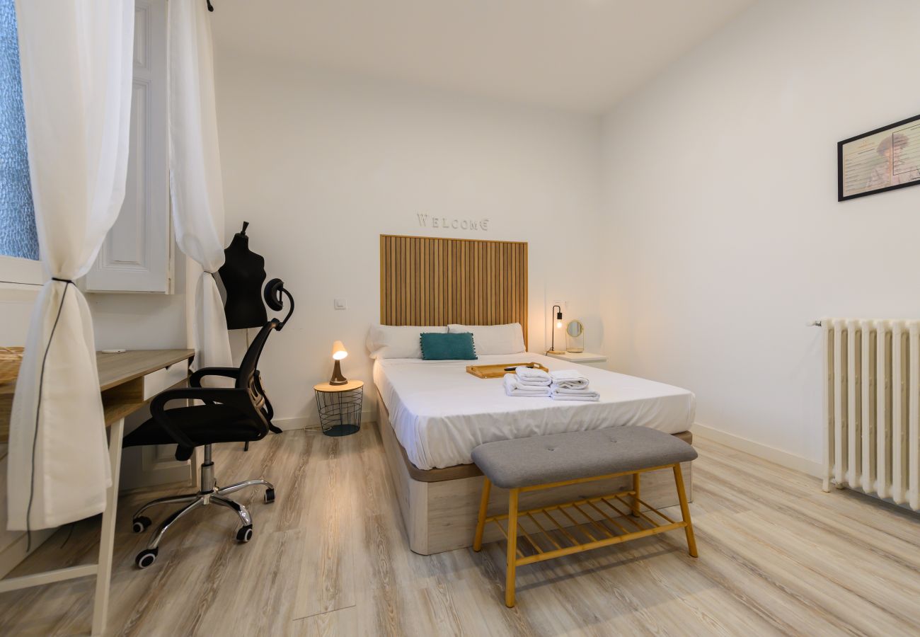 Quarto em Madrid - Madrid: habitación con comodidad y zonas compartidas- Gran Vía.Temporal Quarto em Madrid - Madrid: habitación con comodidad y zonas compartidas- Gran Vía.Temporal