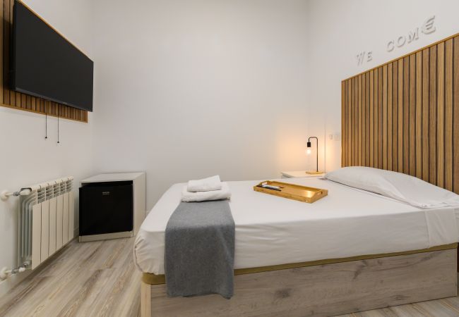 Quarto em Madrid - Shanghái: habitación con comodidad y zonas compartidas Gran Vía-Madrid.Temporal Quarto em Madrid - Shanghái: habitación con comodidad y zonas compartidas Gran Vía-Madrid.Temporal