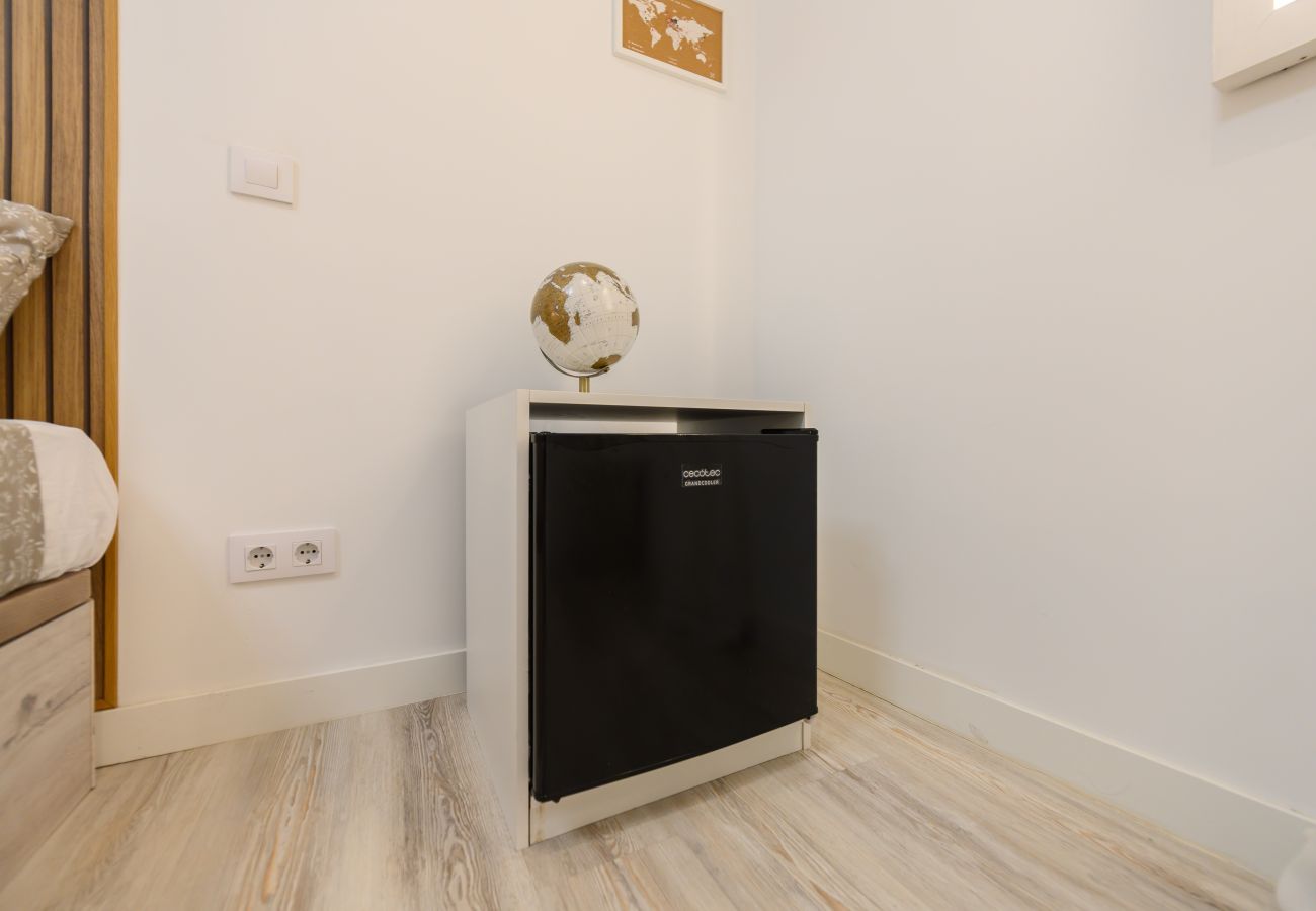 Quarto em Madrid - Roma: habitación con comodidad y zonas compartidas Gran Vía-Madrid.Temporal Quarto em Madrid - Roma: habitación con comodidad y zonas compartidas Gran Vía-Madrid.Temporal