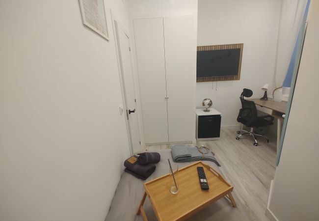Quarto em Madrid - Berlín: habitación con comodidad y zonas compartidas Gran Vía-Madrid.Temporal Quarto em Madrid - Berlín: habitación con comodidad y zonas compartidas Gran Vía-Madrid.Temporal