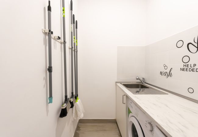 Quarto em Madrid - Berlín: habitación con comodidad y zonas compartidas Gran Vía-Madrid.Temporal Quarto em Madrid - Berlín: habitación con comodidad y zonas compartidas Gran Vía-Madrid.Temporal