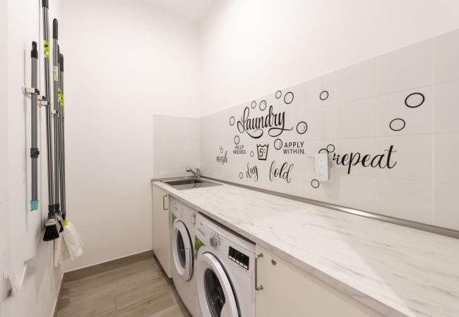 Quarto em Madrid - Berlín: habitación con comodidad y zonas compartidas Gran Vía-Madrid.Temporal Quarto em Madrid - Berlín: habitación con comodidad y zonas compartidas Gran Vía-Madrid.Temporal