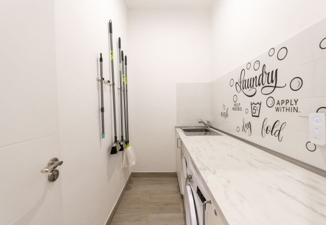 Quarto em Madrid - Berlín: habitación con comodidad y zonas compartidas Gran Vía-Madrid.Temporal Quarto em Madrid - Berlín: habitación con comodidad y zonas compartidas Gran Vía-Madrid.Temporal