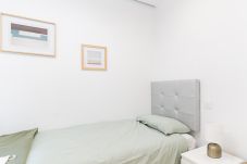 Quarto em Madrid - Oruro: Habitación con confort y esencia boliviana en Madrid