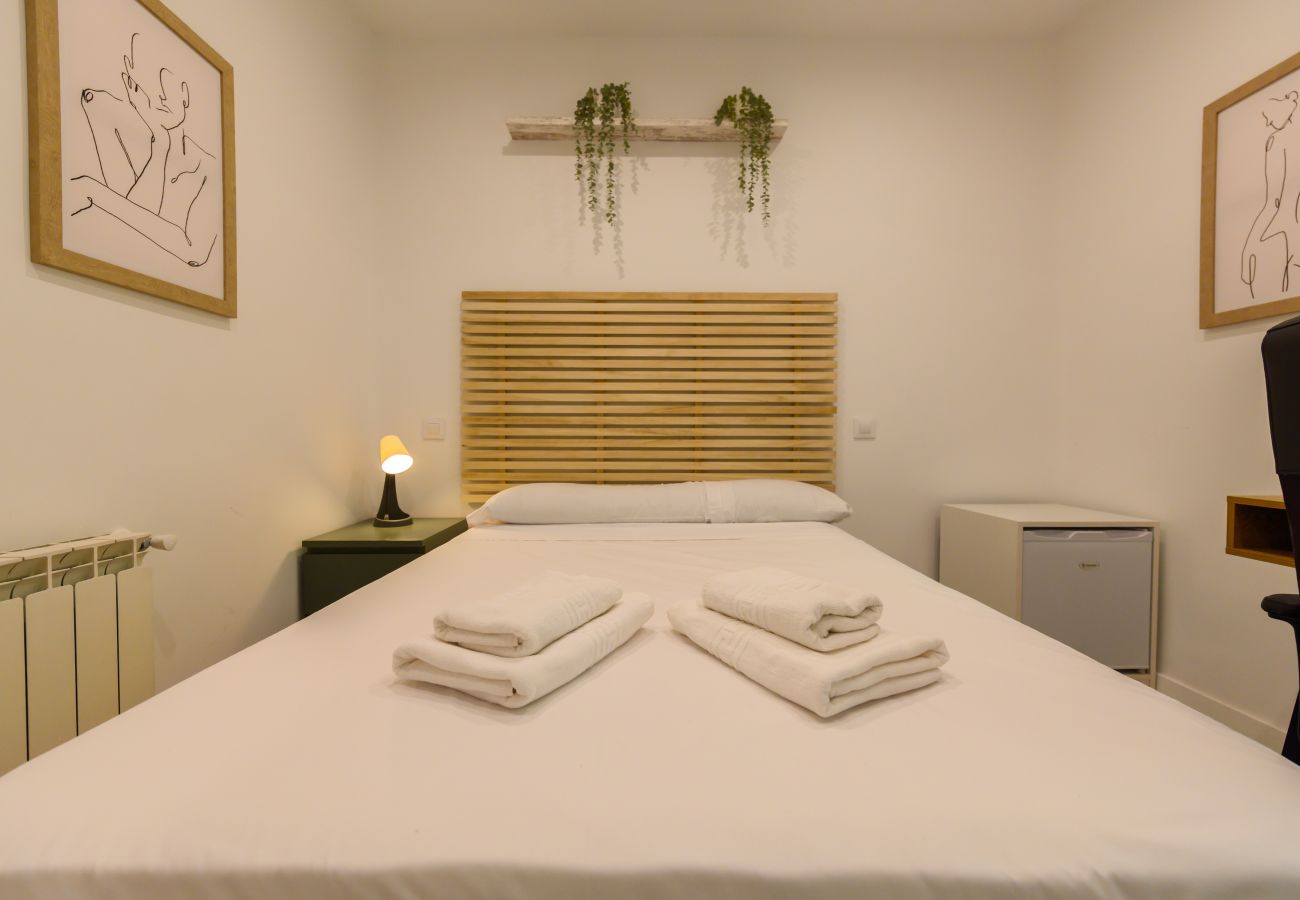 Quarto em Madrid - La Paz: Habitación con confort y esencia boliviana en Madrid. Temporal Quarto em Madrid - La Paz: Habitación con confort y esencia boliviana en Madrid. Temporal