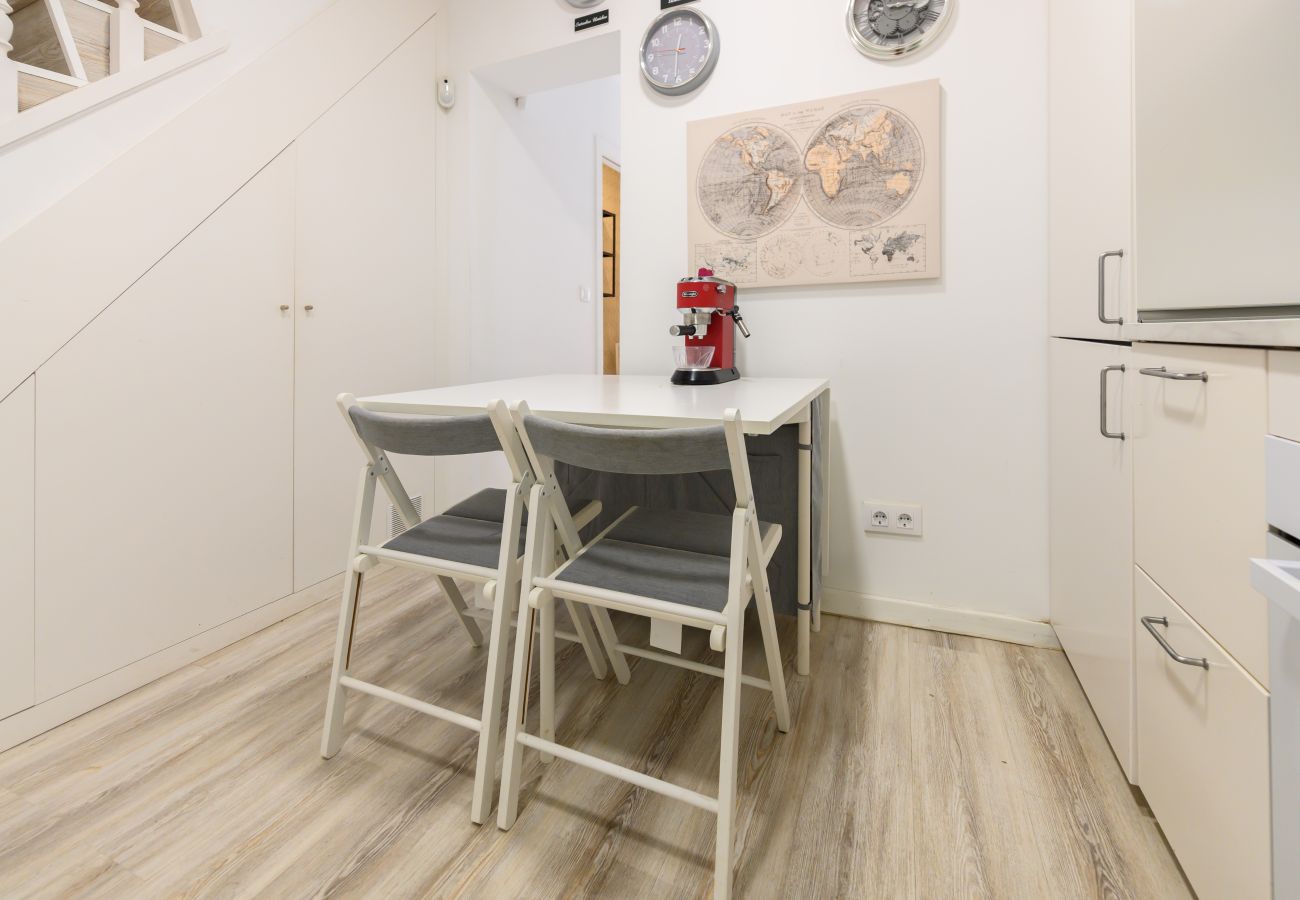 Quarto em Madrid - La Paz: Habitación con confort y esencia boliviana en Madrid. Temporal Quarto em Madrid - La Paz: Habitación con confort y esencia boliviana en Madrid. Temporal