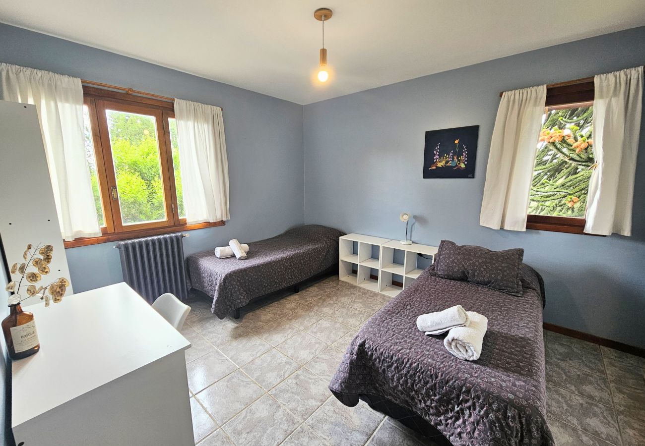 Casa em San Carlos de Bariloche - Casa Jardim Botânico Bariloche – 6 quartos, 4 banheiros Casa em San Carlos de Bariloche - Casa Jardim Botânico Bariloche – 6 quartos, 4 banheiros