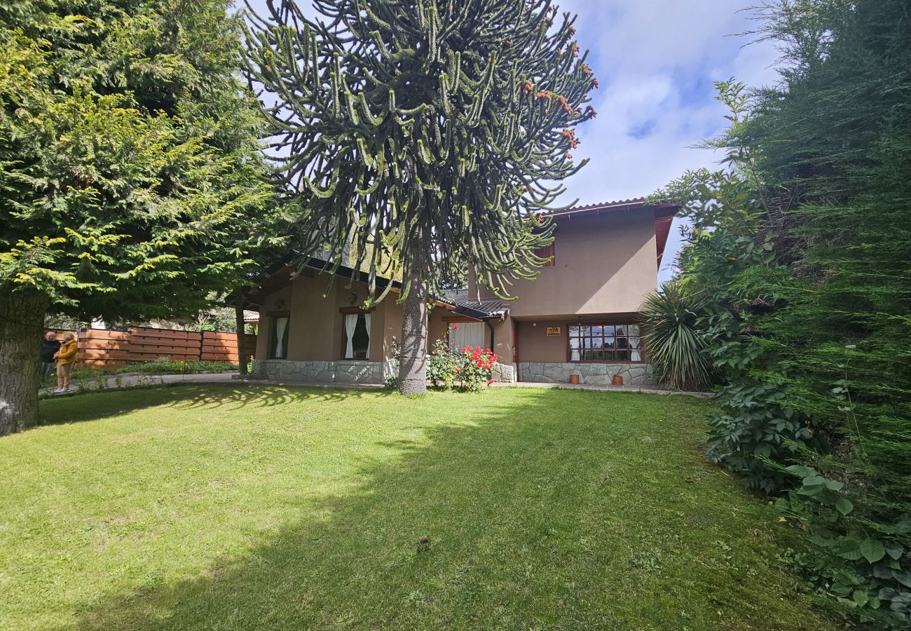 Casa em San Carlos de Bariloche - Casa Jardim Botânico Bariloche – 6 quartos, 4 banheiros Casa em San Carlos de Bariloche - Casa Jardim Botânico Bariloche – 6 quartos, 4 banheiros