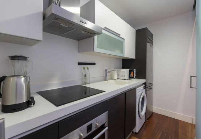 Apartamento em Madrid - Dúplex de 3 Dormitorios – Amplio, Luminoso cerca del Paseo de la Castellana .Temporal Apartamento em Madrid - Dúplex de 3 Dormitorios – Amplio, Luminoso cerca del Paseo de la Castellana .Temporal