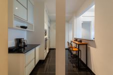 Apartamento em Rio de Janeiro - Espaço e Conforto em Copacabana | D405