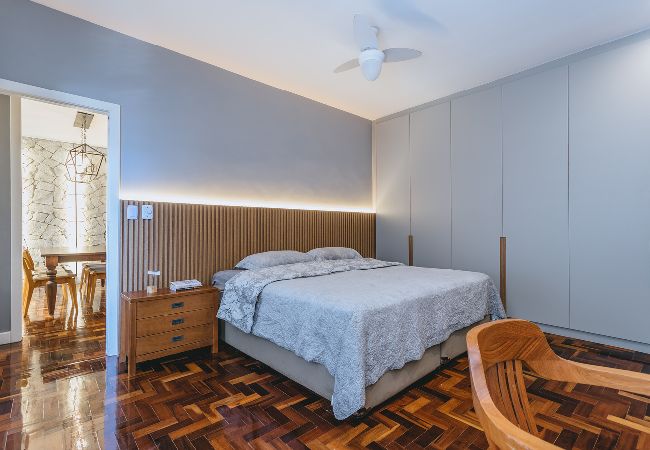 Apartamento em Teresópolis - Apto bem equipado c WiFi,lareira e boa localização Apartamento em Teresópolis - Apto bem equipado c WiFi,lareira e boa localização