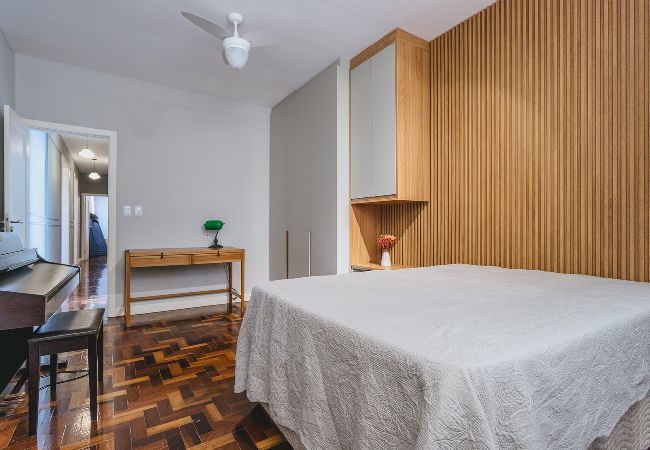 Apartamento em Teresópolis - Apto bem equipado c WiFi,lareira e boa localização Apartamento em Teresópolis - Apto bem equipado c WiFi,lareira e boa localização