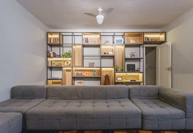 Apartamento em Teresópolis - Apto bem equipado c WiFi,lareira e boa localização Apartamento em Teresópolis - Apto bem equipado c WiFi,lareira e boa localização