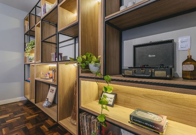 Apartamento em Teresópolis - Apto bem equipado c WiFi,lareira e boa localização Apartamento em Teresópolis - Apto bem equipado c WiFi,lareira e boa localização