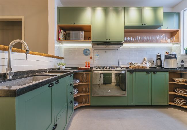 Apartamento em Teresópolis - Apto bem equipado c WiFi,lareira e boa localização Apartamento em Teresópolis - Apto bem equipado c WiFi,lareira e boa localização