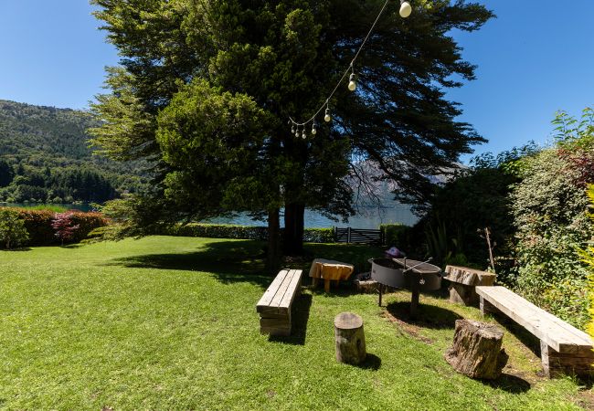 Casa em San Carlos de Bariloche - Casa com acesso à margem do Lago Gutiérrez em Bariloche Casa em San Carlos de Bariloche - Casa com acesso à margem do Lago Gutiérrez em Bariloche