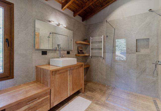 Casa em San Carlos de Bariloche - Casa com acesso à margem do Lago Gutiérrez em Bariloche Casa em San Carlos de Bariloche - Casa com acesso à margem do Lago Gutiérrez em Bariloche