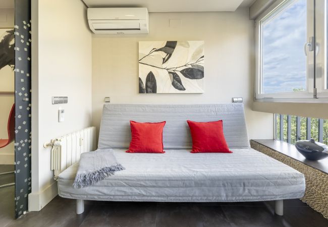 Apartamento em Madrid - Alquiler Mensual en Madrid – Piso Exterior con 1 Dormitorio + Estudio y 2 Baños Apartamento em Madrid - Alquiler Mensual en Madrid – Piso Exterior con 1 Dormitorio + Estudio y 2 Baños