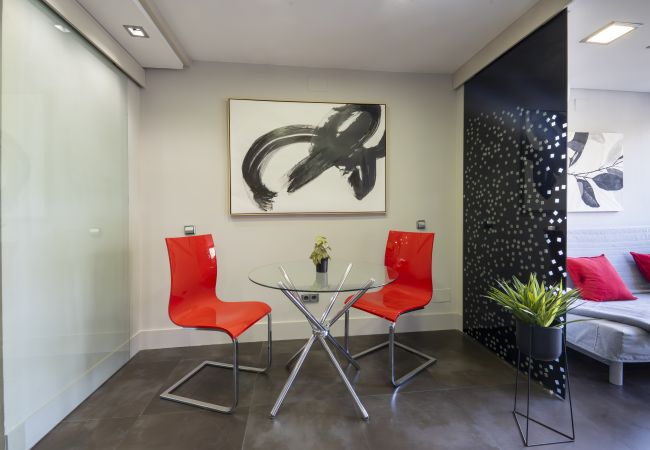 Apartamento em Madrid - Alquiler Mensual en Madrid – Piso Exterior con 1 Dormitorio + Estudio y 2 Baños Apartamento em Madrid - Alquiler Mensual en Madrid – Piso Exterior con 1 Dormitorio + Estudio y 2 Baños