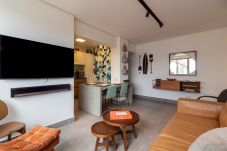 Apartamento em Rio de Janeiro - 10 minutos da praia de Ipanema | AC1007