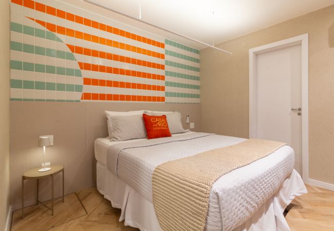 Apartamento em Rio de Janeiro - Acolhedor a Poucos Passos de Praia de Copacabana | Q13 e 16