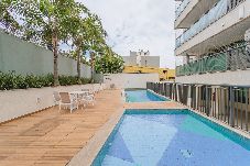 Apartamento em Niterói - Apto com piscina, WiFi, ar-condicionado e garagem