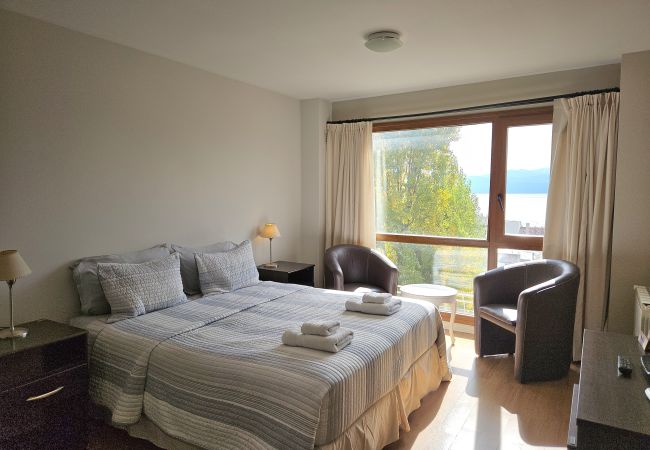  em San Carlos de Bariloche - Terrazas del Lago I F com vista para o Lago Nahuel Huapi