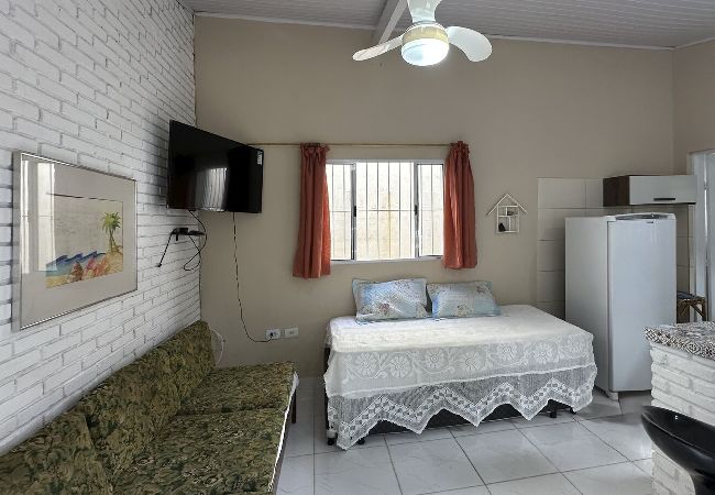 Casa em Caraguatatuba - Casa confortável, bem equipada com Wi-Fi e garagem Casa em Caraguatatuba - Casa confortável, bem equipada com Wi-Fi e garagem