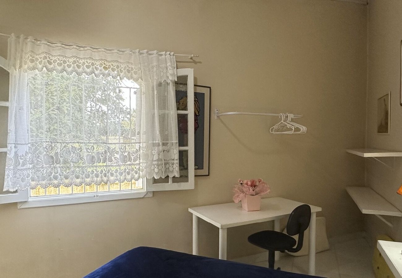 Casa em Caraguatatuba - Casa confortável, bem equipada com Wi-Fi e garagem Casa em Caraguatatuba - Casa confortável, bem equipada com Wi-Fi e garagem