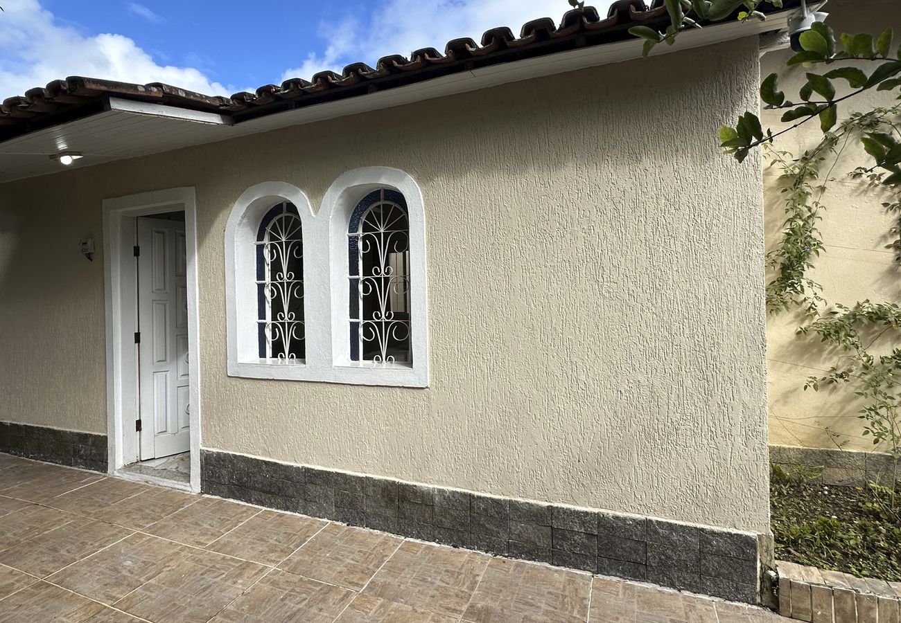 Casa em Caraguatatuba - Casa confortável, bem equipada com Wi-Fi e garagem Casa em Caraguatatuba - Casa confortável, bem equipada com Wi-Fi e garagem