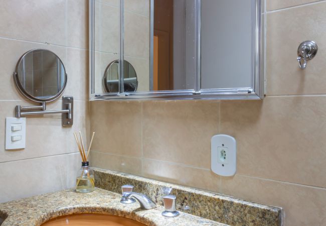 Apartamento em Rio de Janeiro - 5 minutos da praia do Leme | GS1102 Apartamento em Rio de Janeiro - 5 minutos da praia do Leme | GS1102