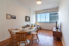 Apartamento em Rio de Janeiro - 5 minutos da praia do Leme | GS1102