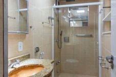 Apartamento em Rio de Janeiro - 5 minutos da praia do Leme | GS1102