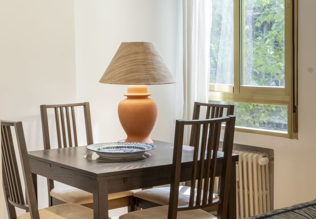 Apartamento em Madrid - Piso de 1 dormitorio y balcón -Alquiler Temporal en Madrid  Apartamento em Madrid - Piso de 1 dormitorio y balcón -Alquiler Temporal en Madrid