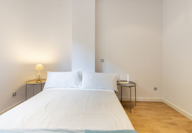 Apartamento em Madrid - Piso de 1 dormitorio y balcón -Alquiler Temporal en Madrid  Apartamento em Madrid - Piso de 1 dormitorio y balcón -Alquiler Temporal en Madrid